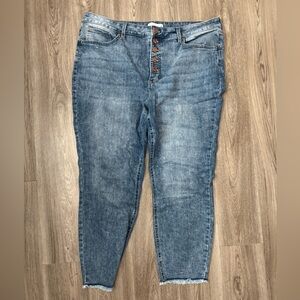 LC Lauren Conrad Light Blue Cropped Jeans